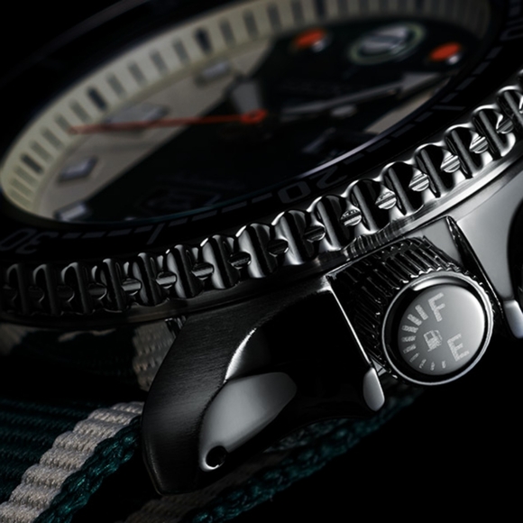 Seiko 5 Sports X Honda Super Cub Automatic Limited Edition - Picture 7 of 14